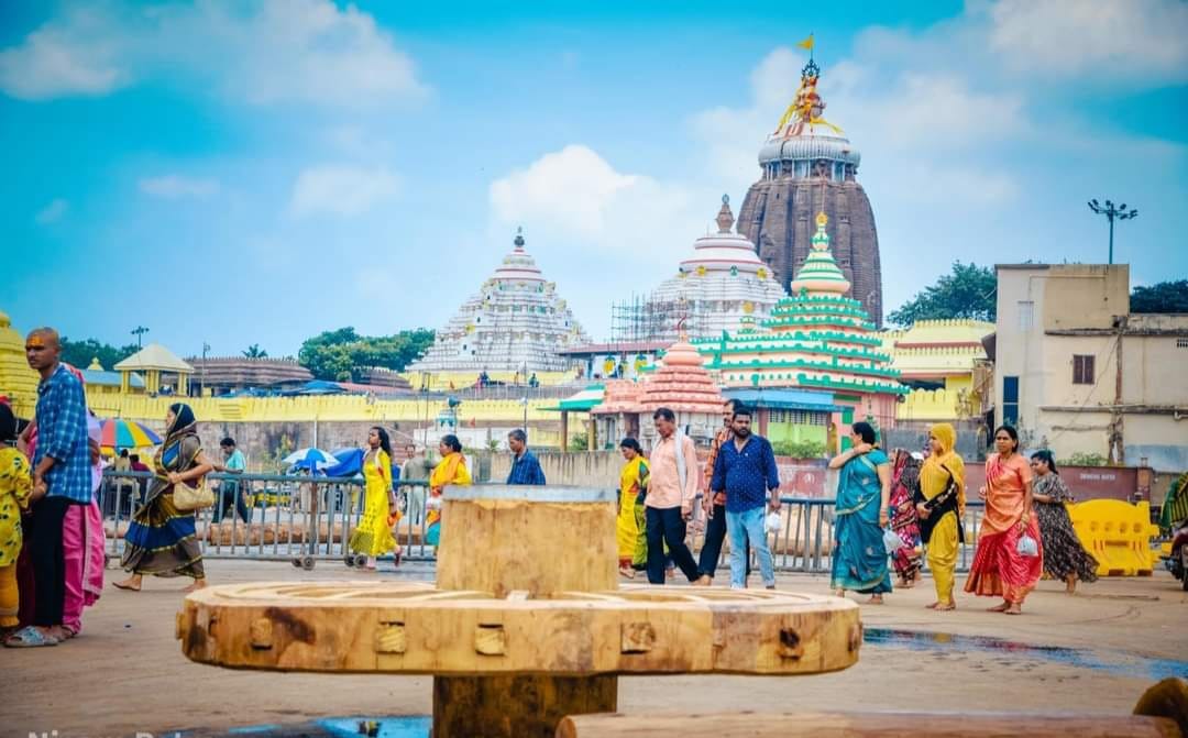 Jagannath Puri Rath Yatra Packages from Howrah, Book Puri Packages From Howrah at Best Price, Tour Packages For Puri in Howrah near me, Jagannath puri rath yatra packages from Howrah price, Jagannath Puri Special Holiday Tour Packages from Howrah, Jagannath Puri Tour package from Howrah price